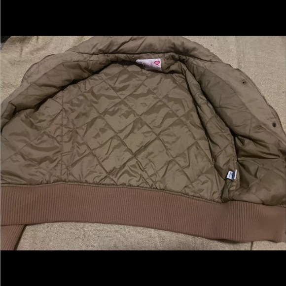 dear ab jacket Juniors L Tan Bomber Style Fitted Missing Hoodie Quilted Lining - Picture 5 of 8